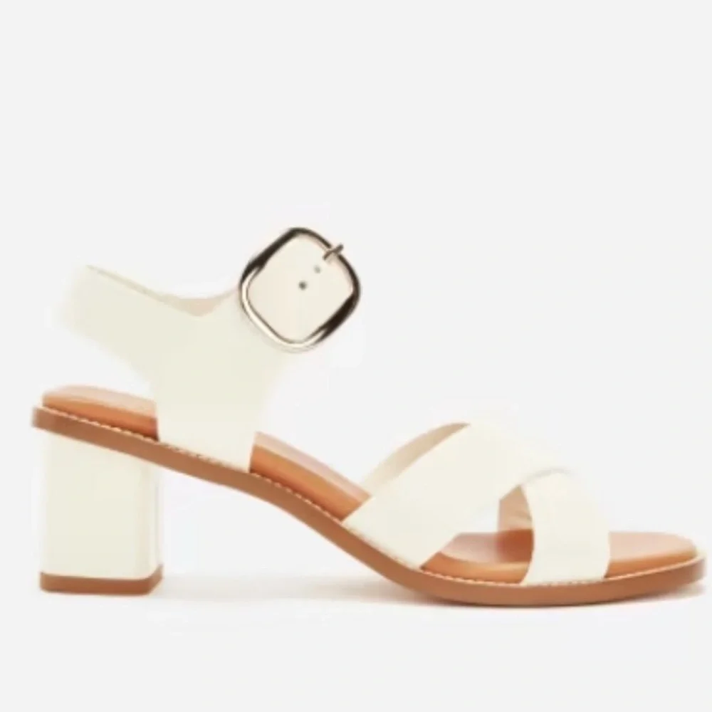 Everlane Cream Sandals - Picture 3 of 7
